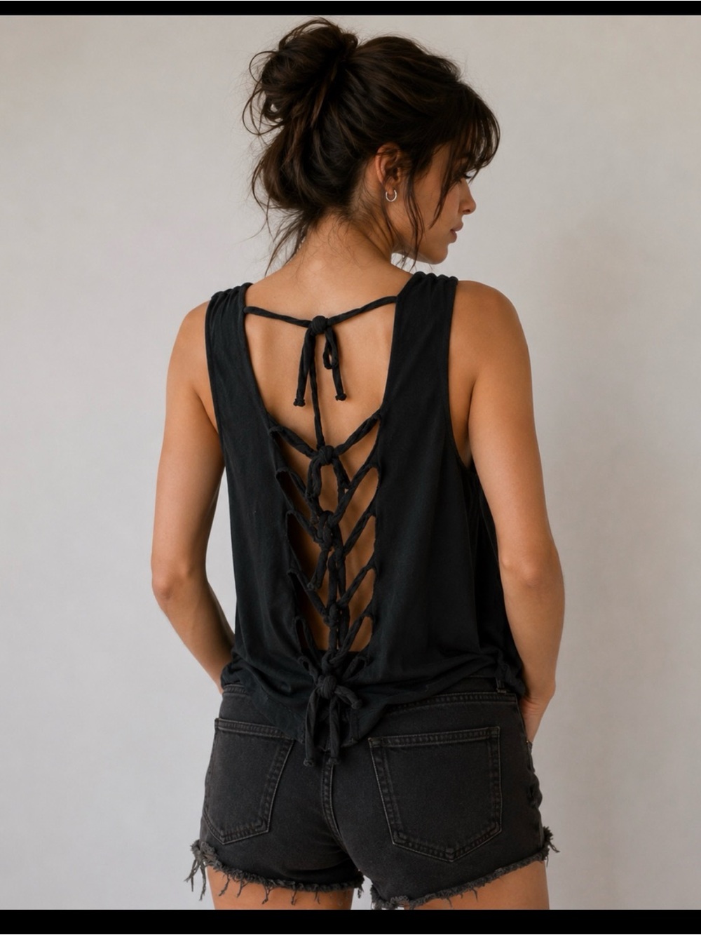 Sleeveless Lace-Back Tank Top - Black - Picture 1 of 2